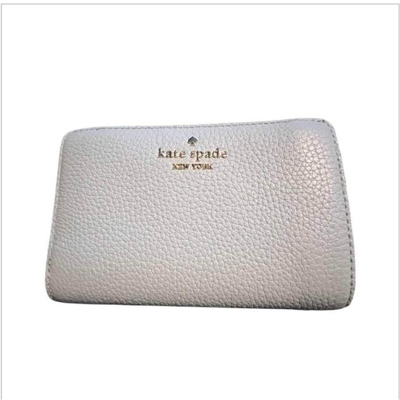 kate spade Handbags - Kate spade medium wallet